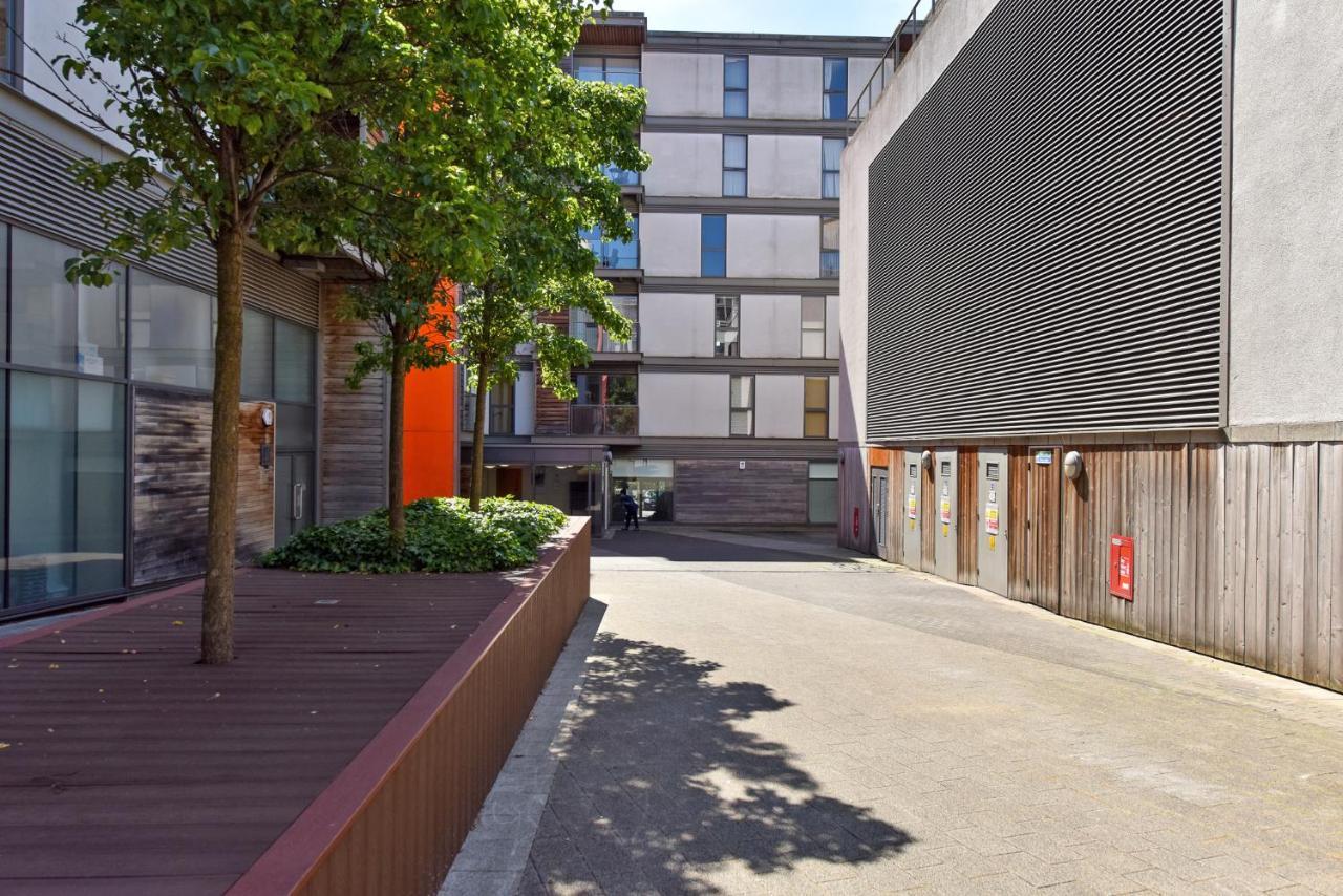The Vizion Serviced Apartments From Pincott Properties - Free Parking, Private Balcony, And Wifi Milton Keynes Exterior foto