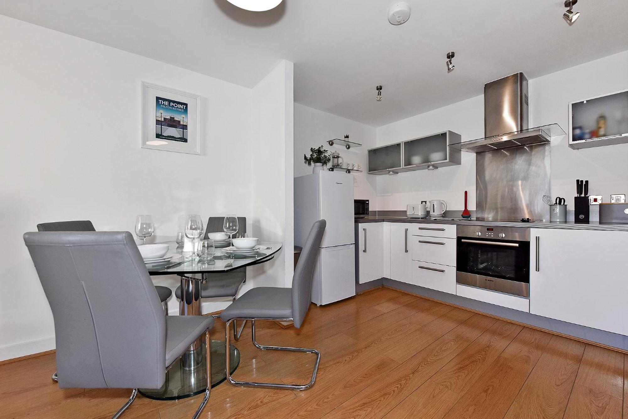 The Vizion Serviced Apartments From Pincott Properties - Free Parking, Private Balcony, And Wifi Milton Keynes Quarto foto