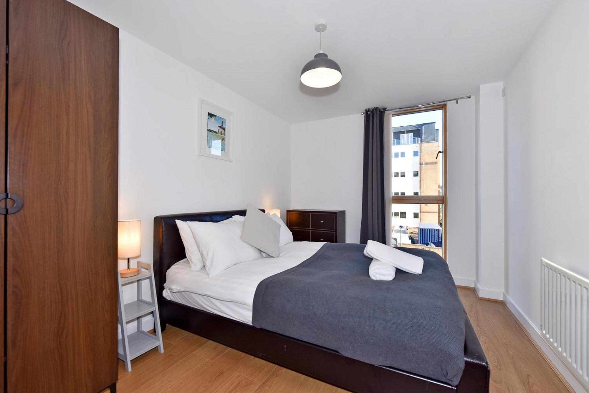 The Vizion Serviced Apartments From Pincott Properties - Free Parking, Private Balcony, And Wifi Milton Keynes Quarto foto