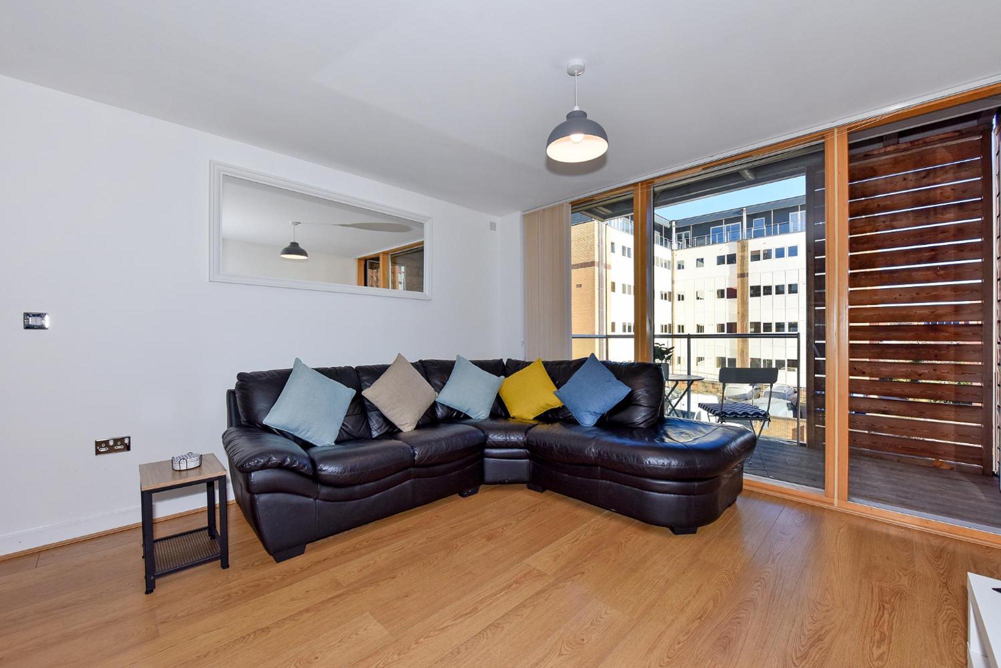 The Vizion Serviced Apartments From Pincott Properties - Free Parking, Private Balcony, And Wifi Milton Keynes Quarto foto