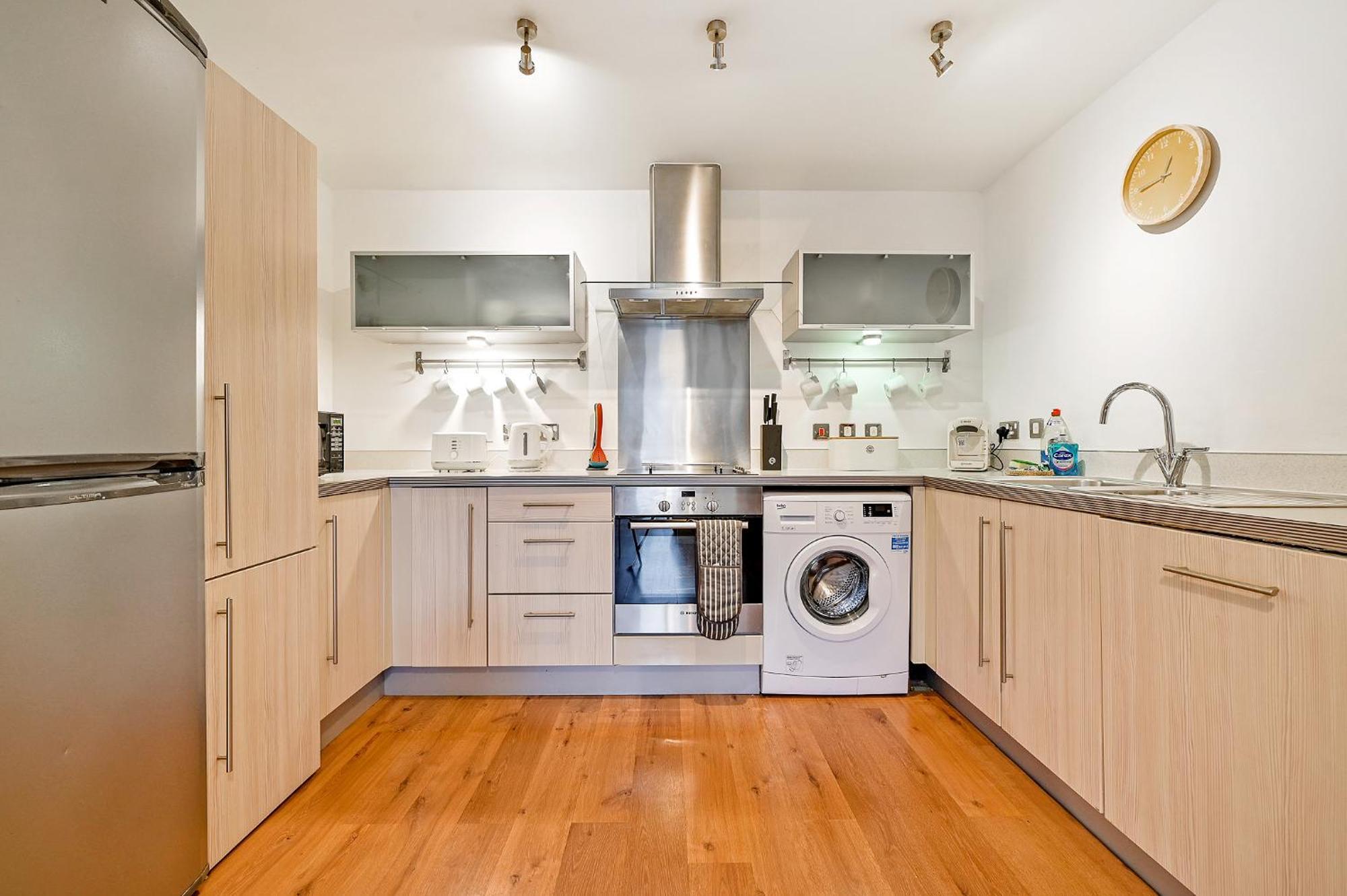 The Vizion Serviced Apartments From Pincott Properties - Free Parking, Private Balcony, And Wifi Milton Keynes Exterior foto