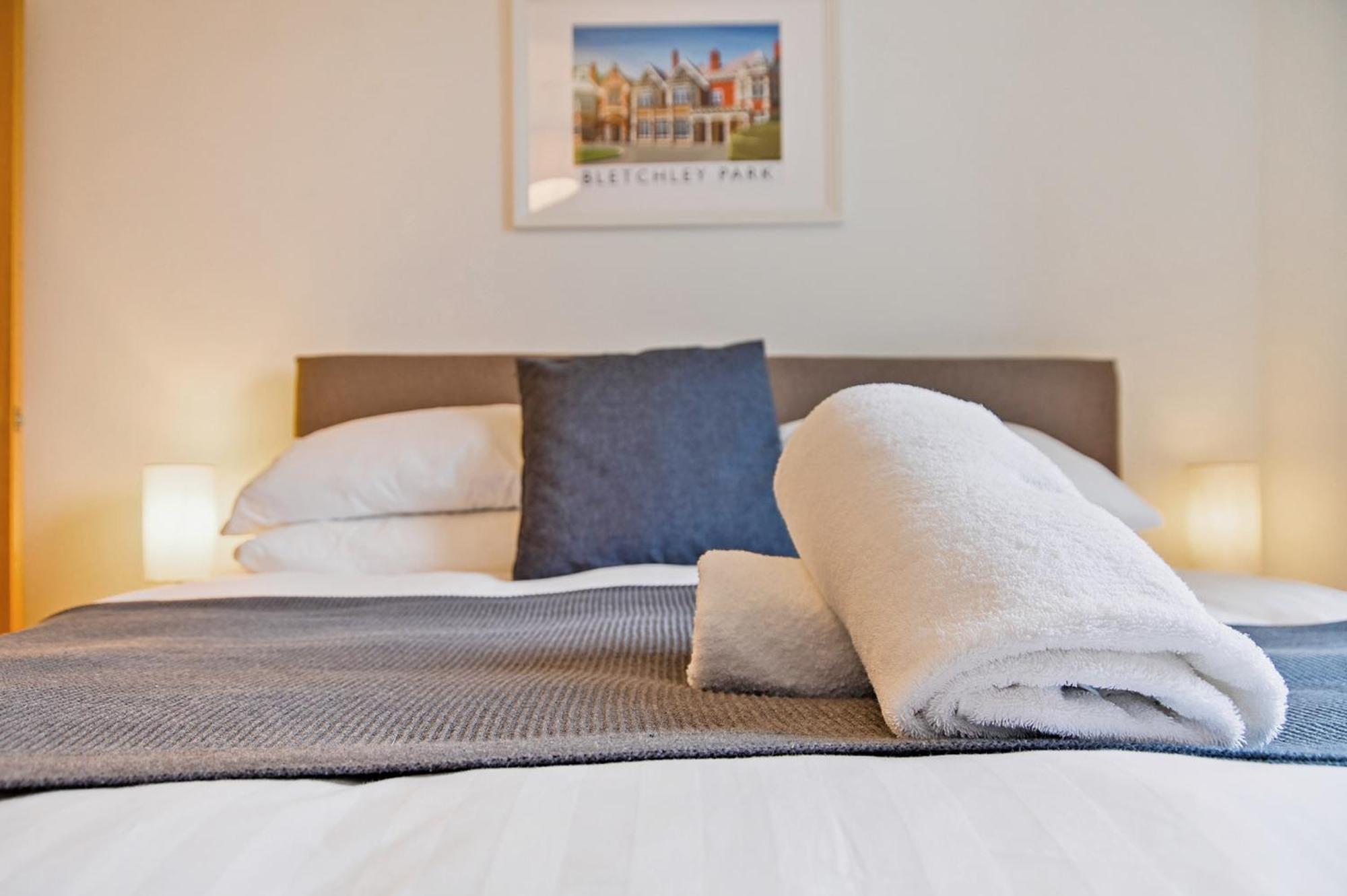 The Vizion Serviced Apartments From Pincott Properties - Free Parking, Private Balcony, And Wifi Milton Keynes Exterior foto